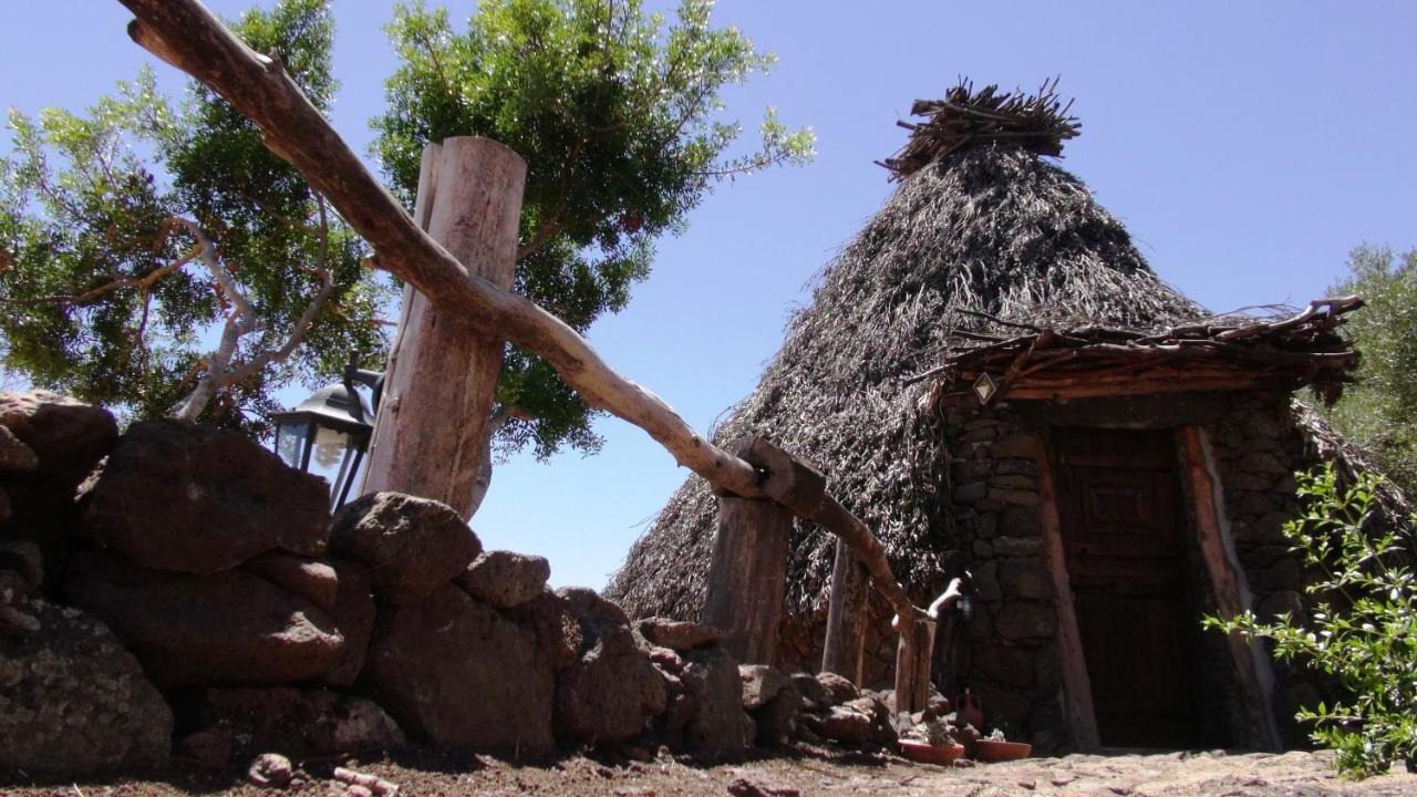 Ovile Juanne Loddo Орозеи Экстерьер фото