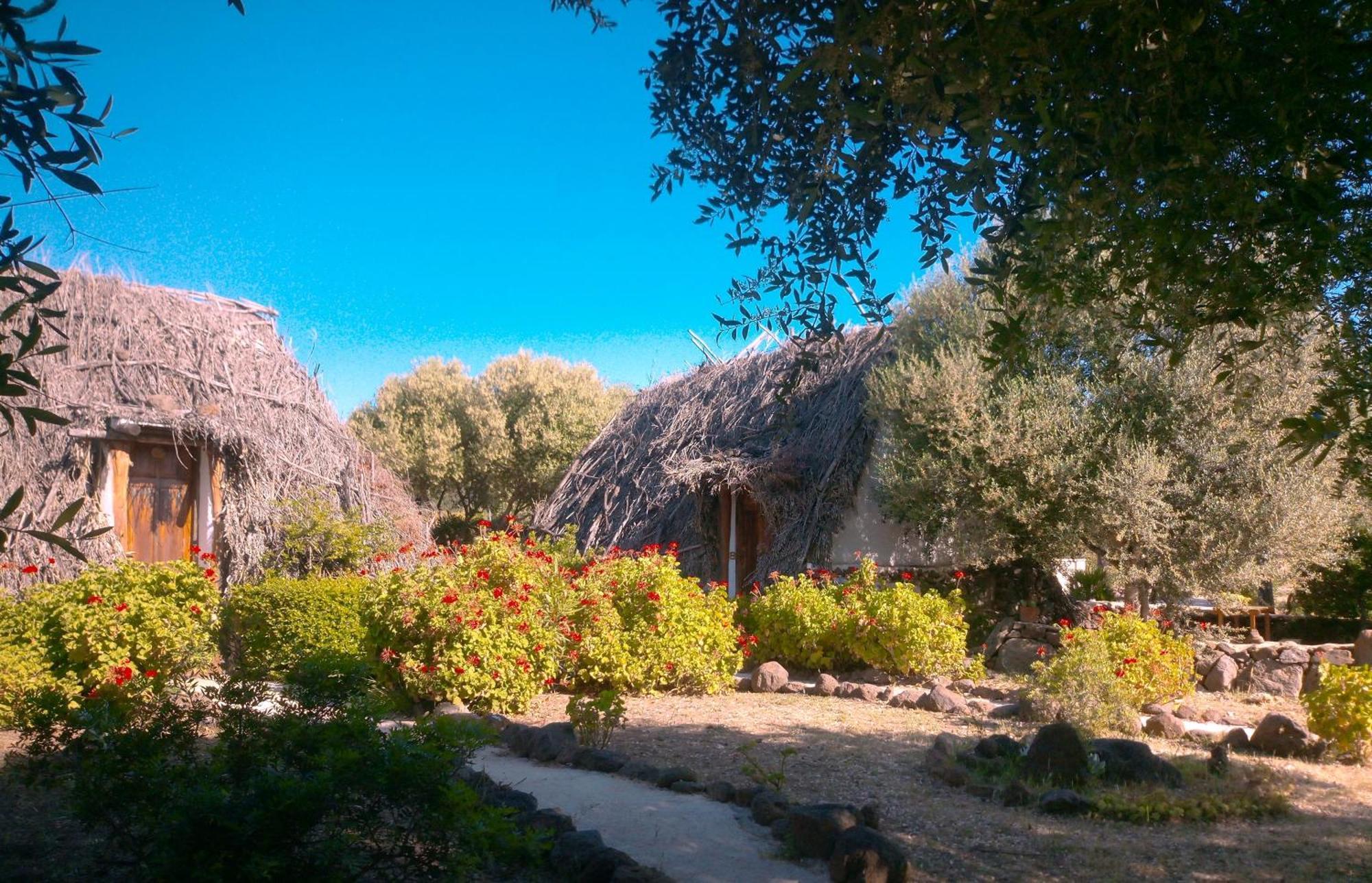 Ovile Juanne Loddo Орозеи Экстерьер фото